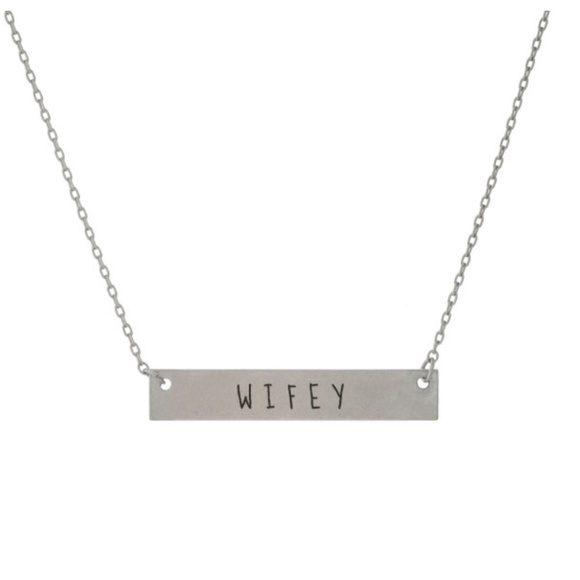 Jewelry - Wifey Necklace